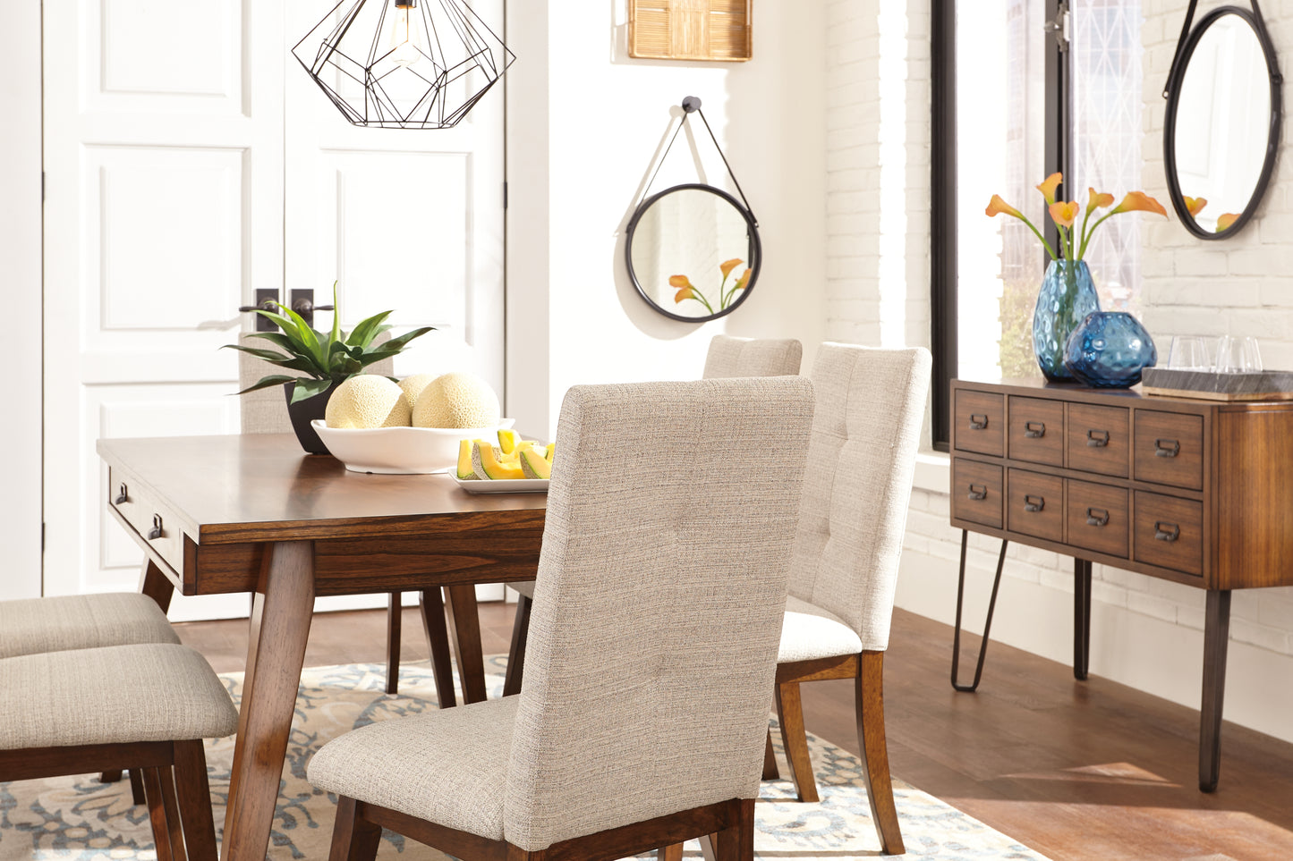 Centiar Dining Table