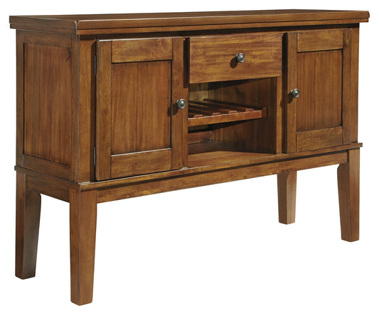 Ralene Dining Server