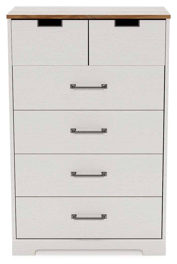 Vaibryn Chest of Drawers