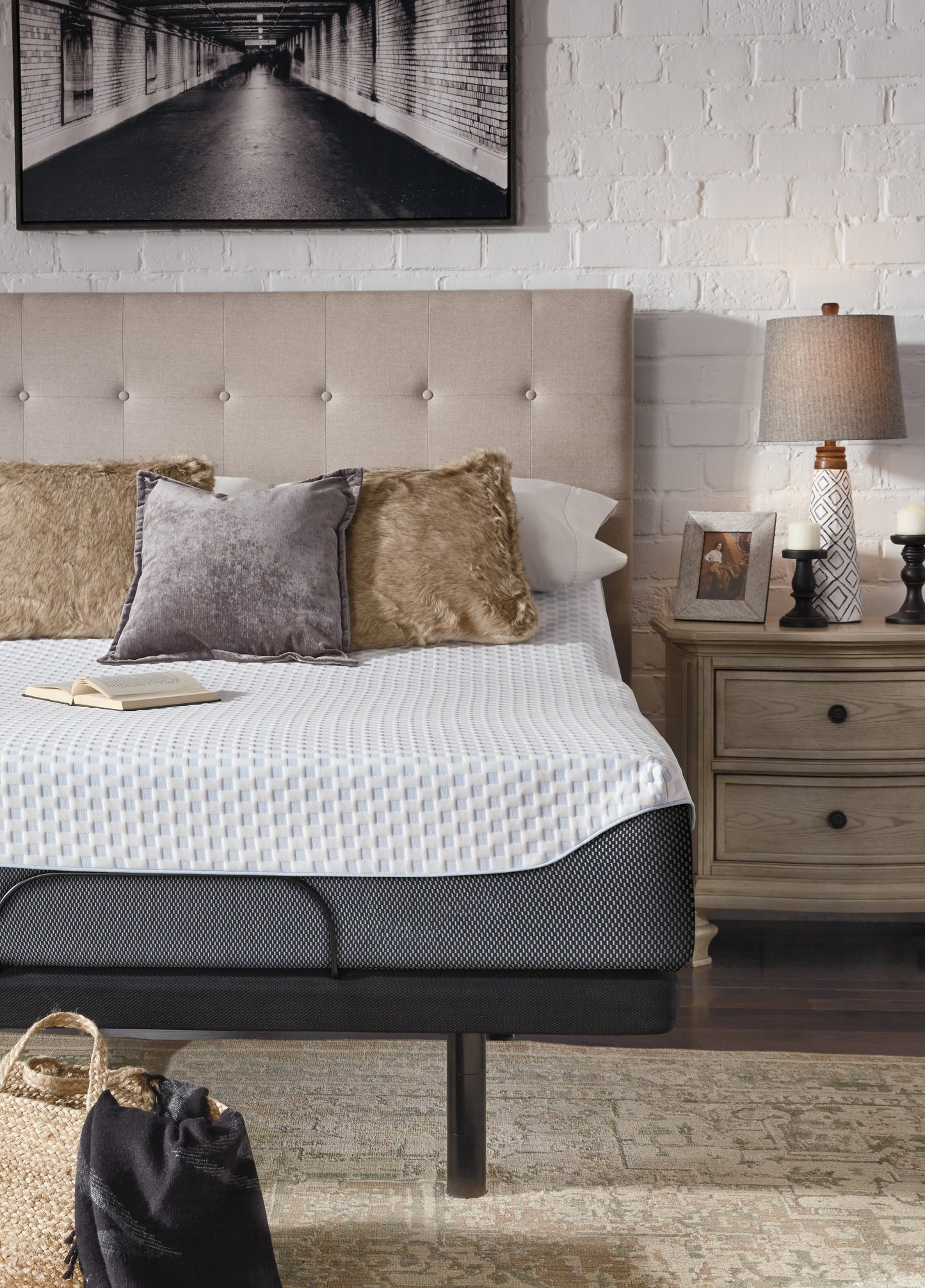 12 Inch Chime Elite King Adjustable Base with Mattress