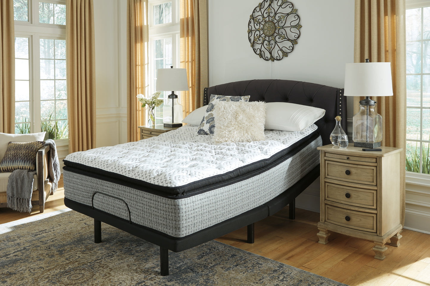 Santa Fe Pillowtop Queen Mattress