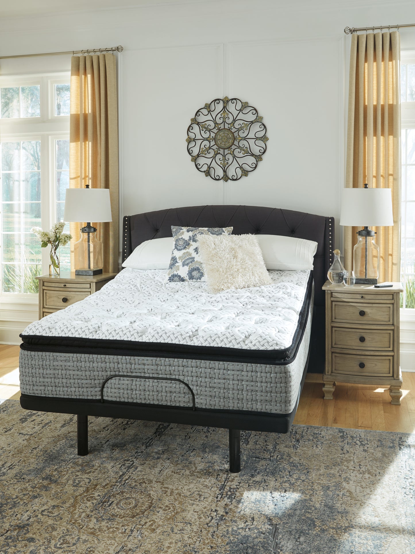 Santa Fe Pillowtop Queen Mattress