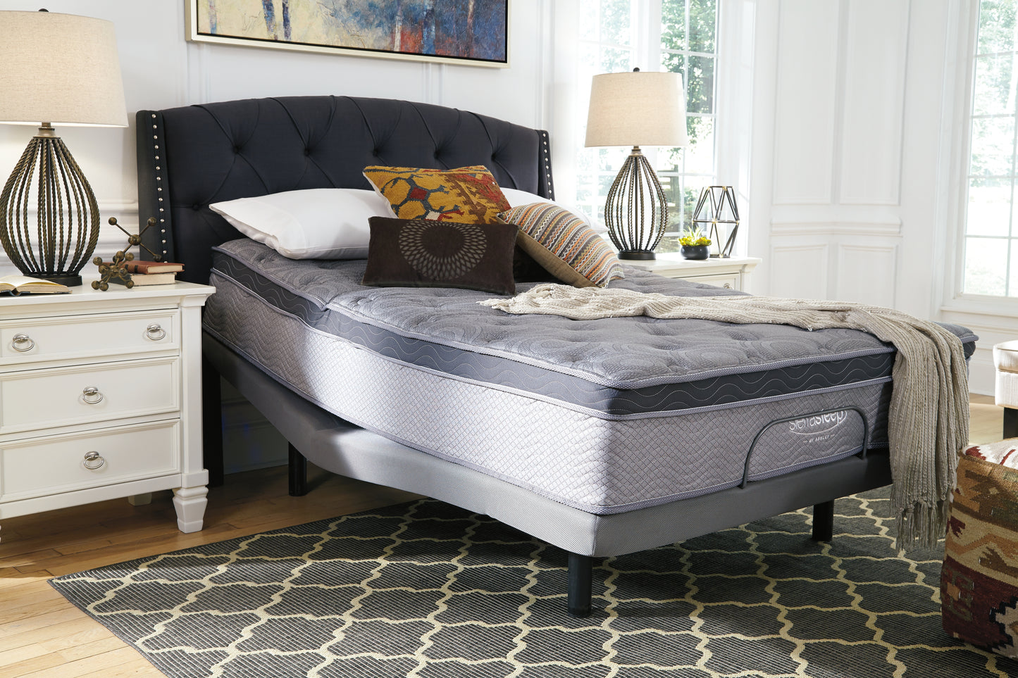 Augusta King Mattress and Adjustable Base
