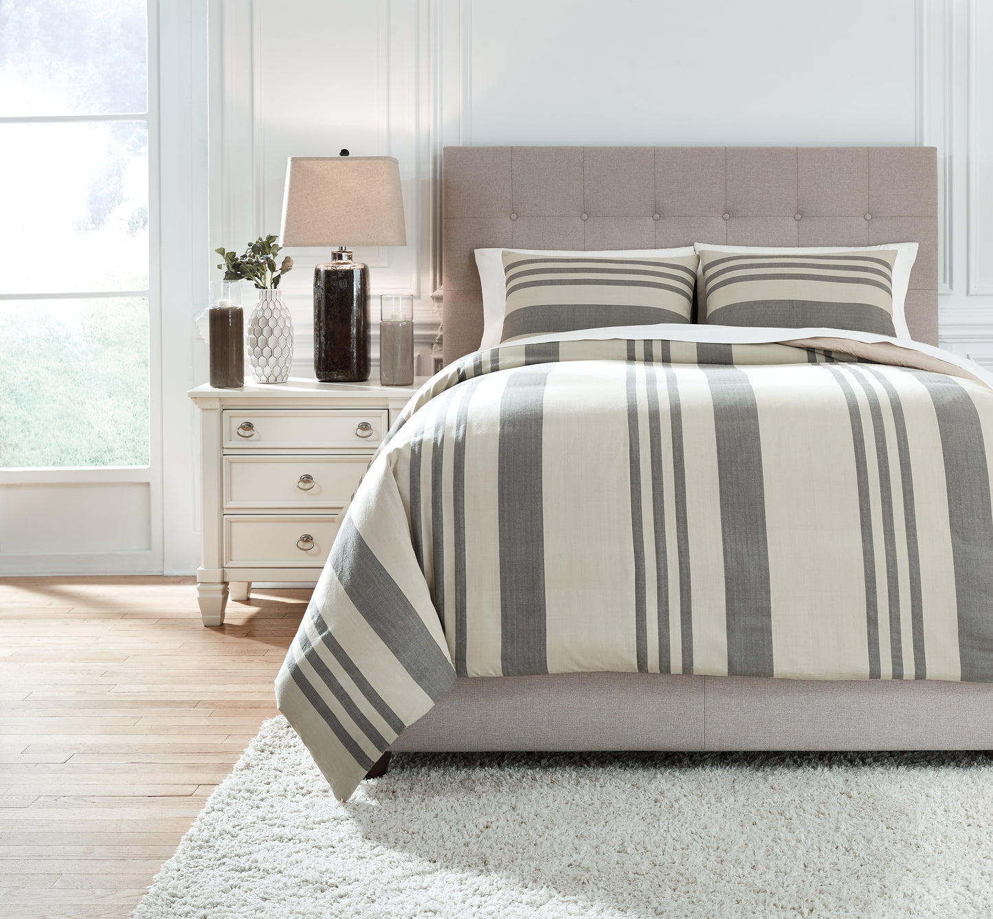 Schukei 3-Piece Queen Comforter Set