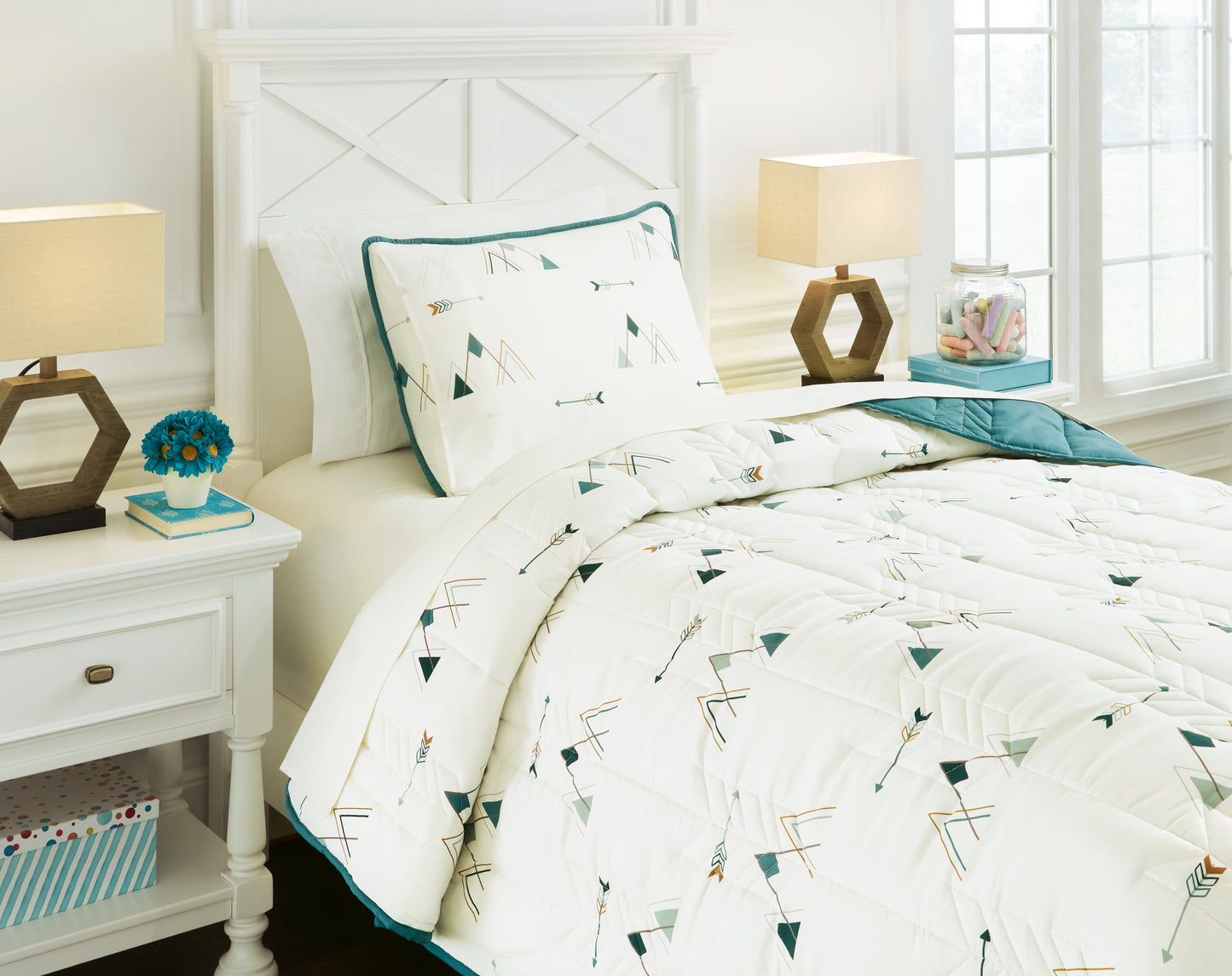 Averlett Twin Quilt Set