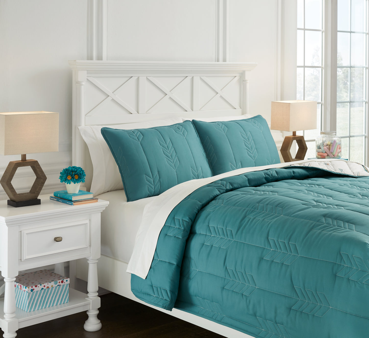 Averlett Full Quilt Set