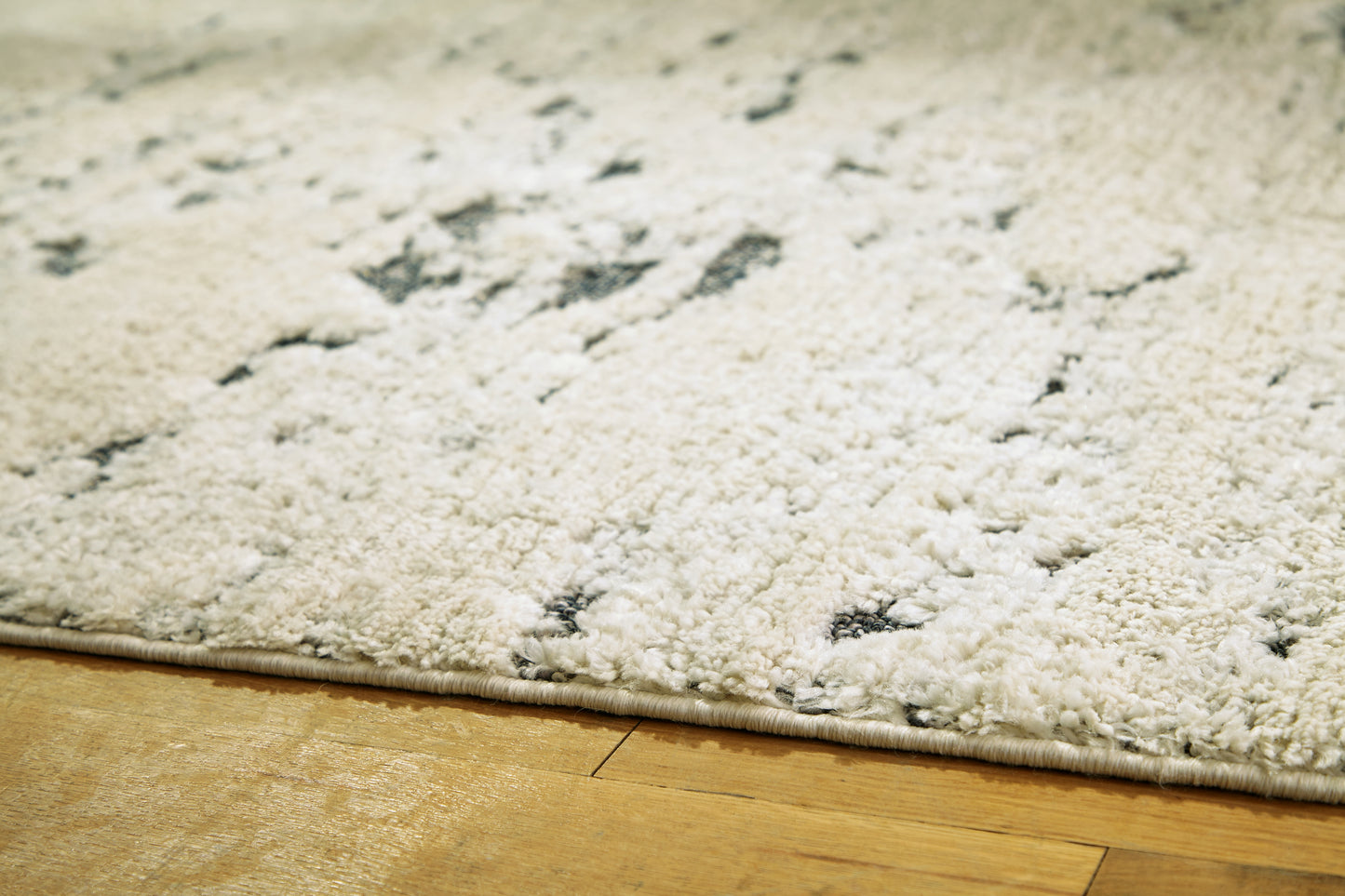 Addylin Large Rug
