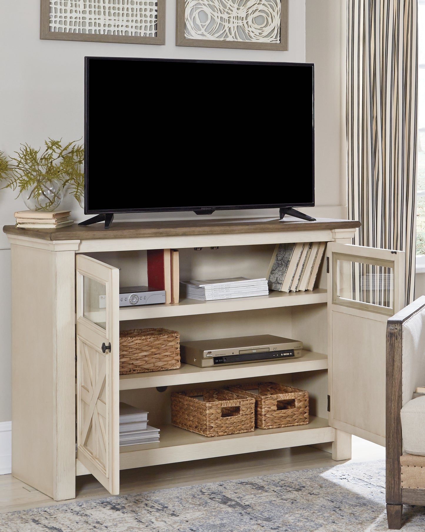 Bolanburg 50" TV Stand